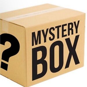 Mystery Box of Girls clothes 5/6T 5bls